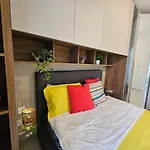 Luxurious Near Valletta Ferry P1 Apartament