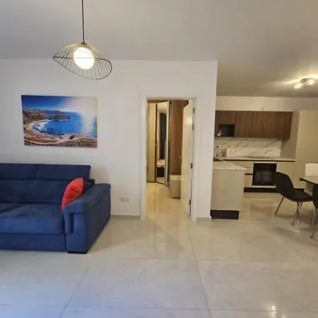 Luxurious Near Valletta Ferry P1 Apartment *