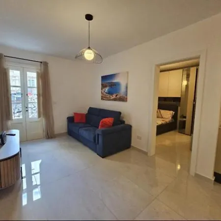 Luxurious Near Valletta Ferry P1 Apartment Sliema