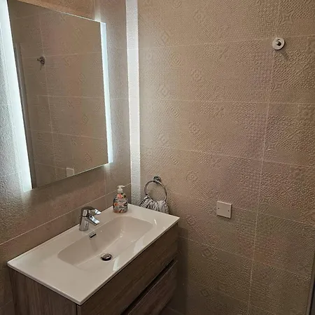 Luxurious Near Valletta Ferry P1 Apartment