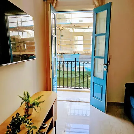Luxurious Near Valletta Ferry P1 Apartment Sliema