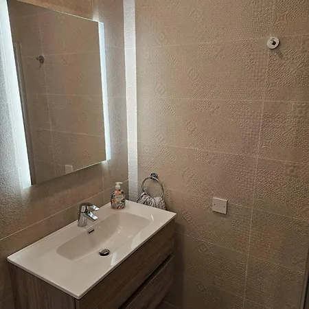 Luxurious Near Valletta Ferry P1 Apartment *