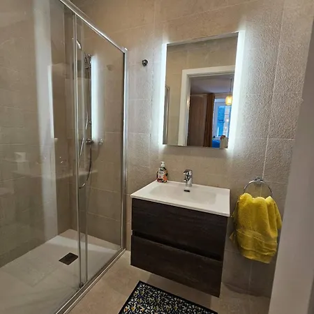 Luxurious Near Valletta Ferry P1 Apartment