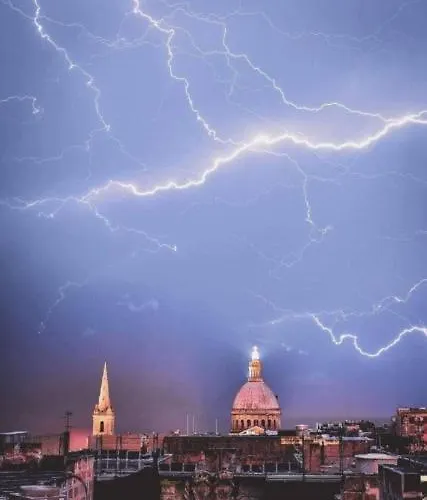 Luxurious Near Valletta Ferry P1 Sliema