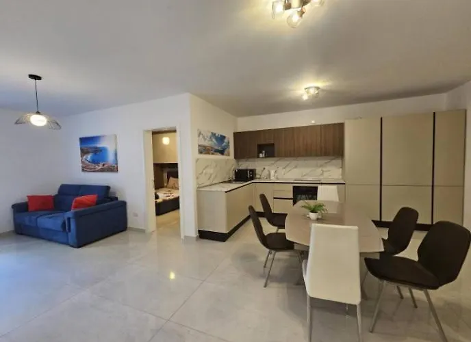 Luxurious Near Valletta Ferry P1 Sliema