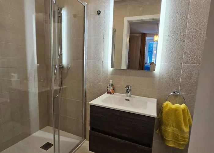 Luxurious Near Valletta Ferry P1 Apartament