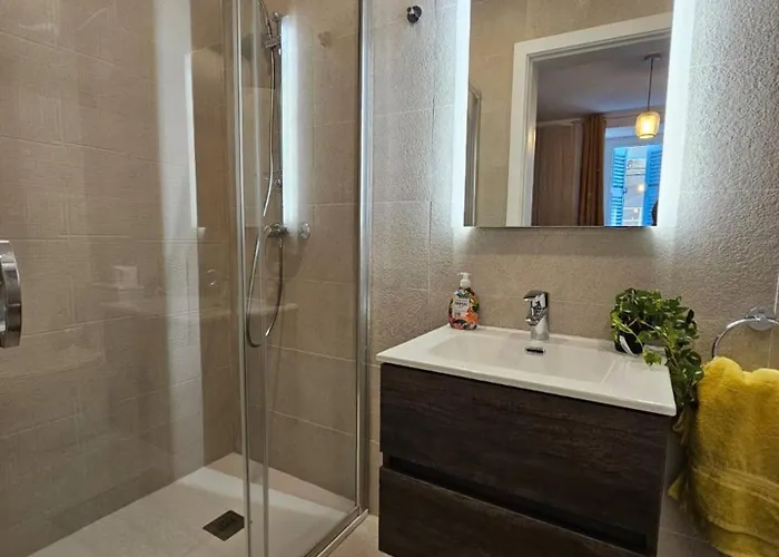 Luxurious Near Valletta Ferry P1 *