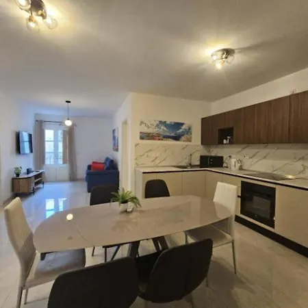 Luxurious Near Valletta Ferry P1 Sliema